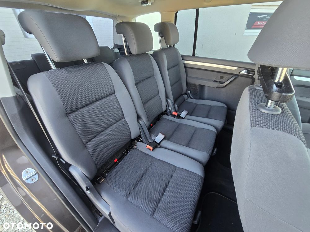 Volkswagen Touran 1.6 TDI DPF STYLE - 10