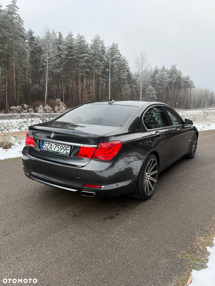 BMW Seria 7 740d xDrive - 18