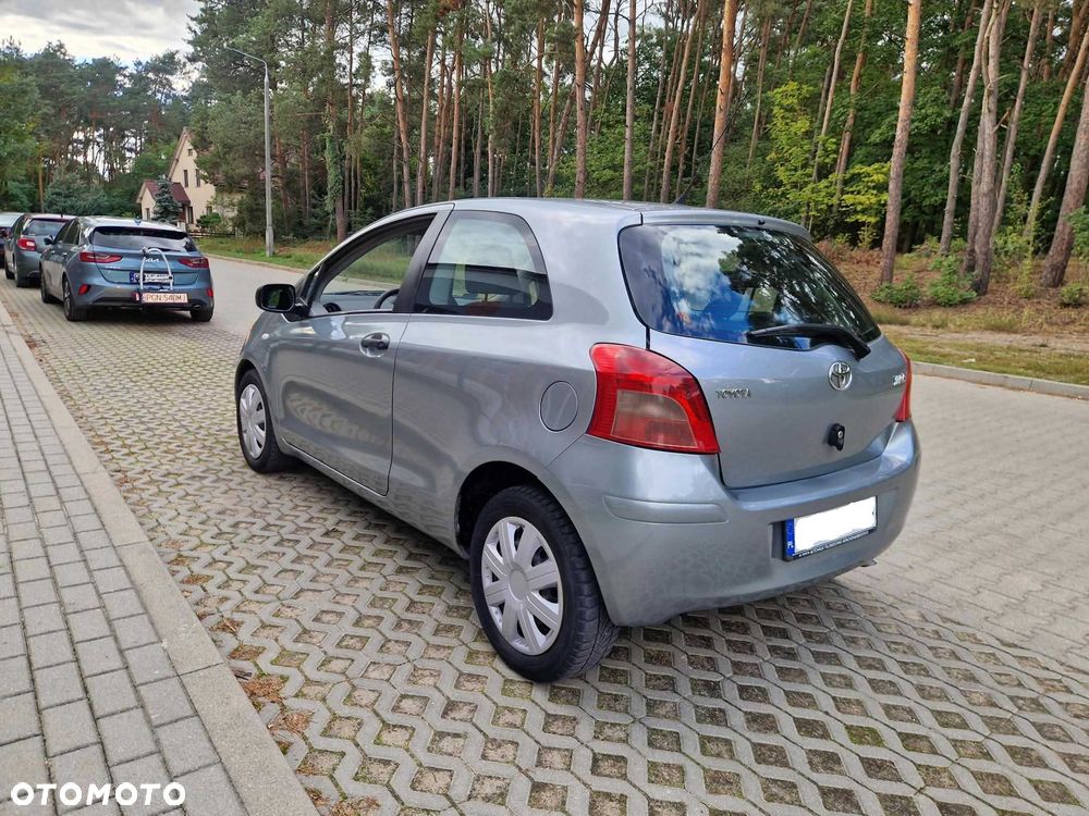 Toyota Yaris 2007 photo 4