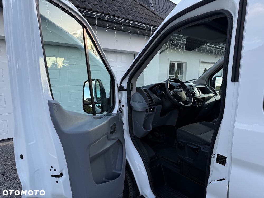 Ford Transit - 11