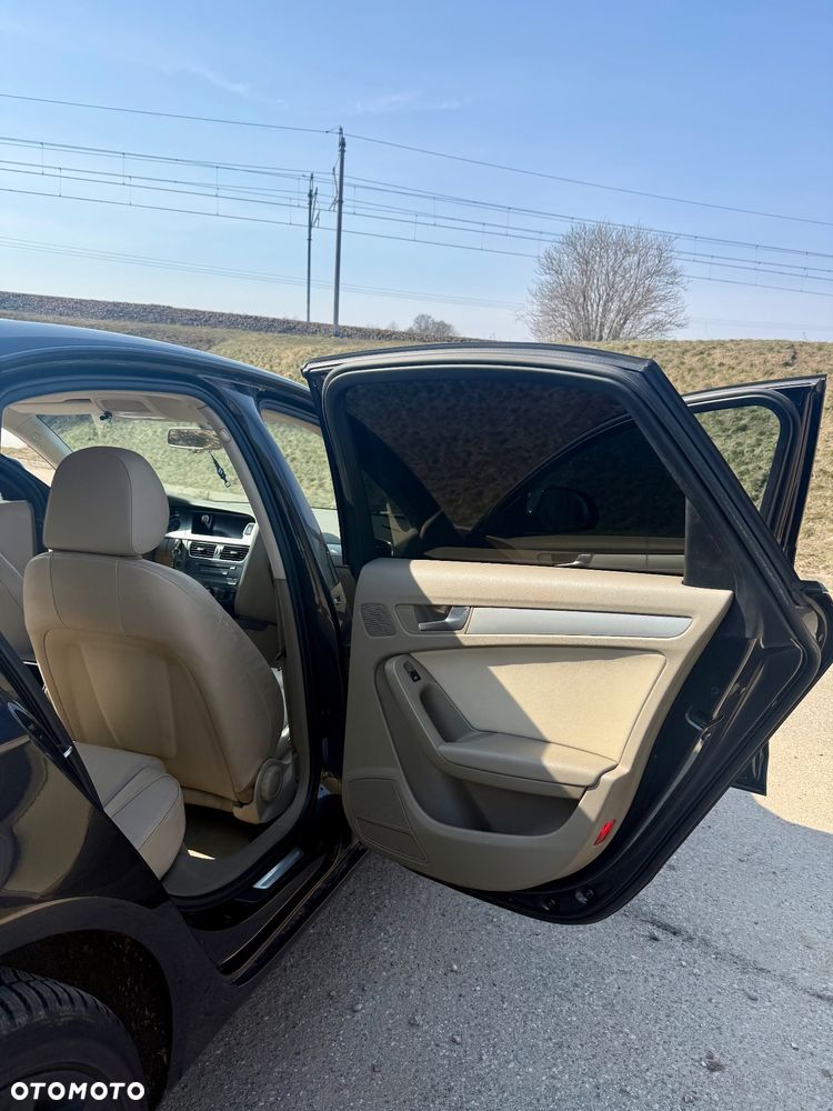 Audi A4 Limousine - 10