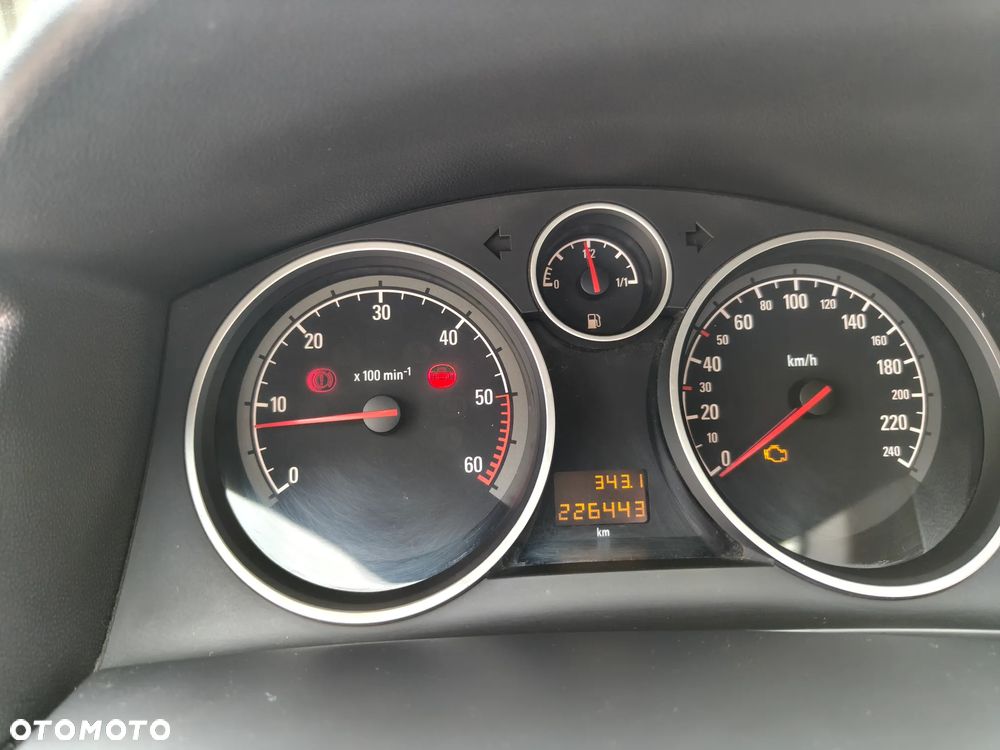 Opel Astra 1.9 CDTI Sport - 10