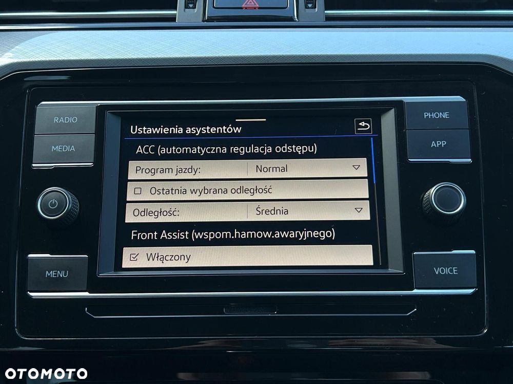 Volkswagen Passat 1.5 TSI EVO Business DSG - 30