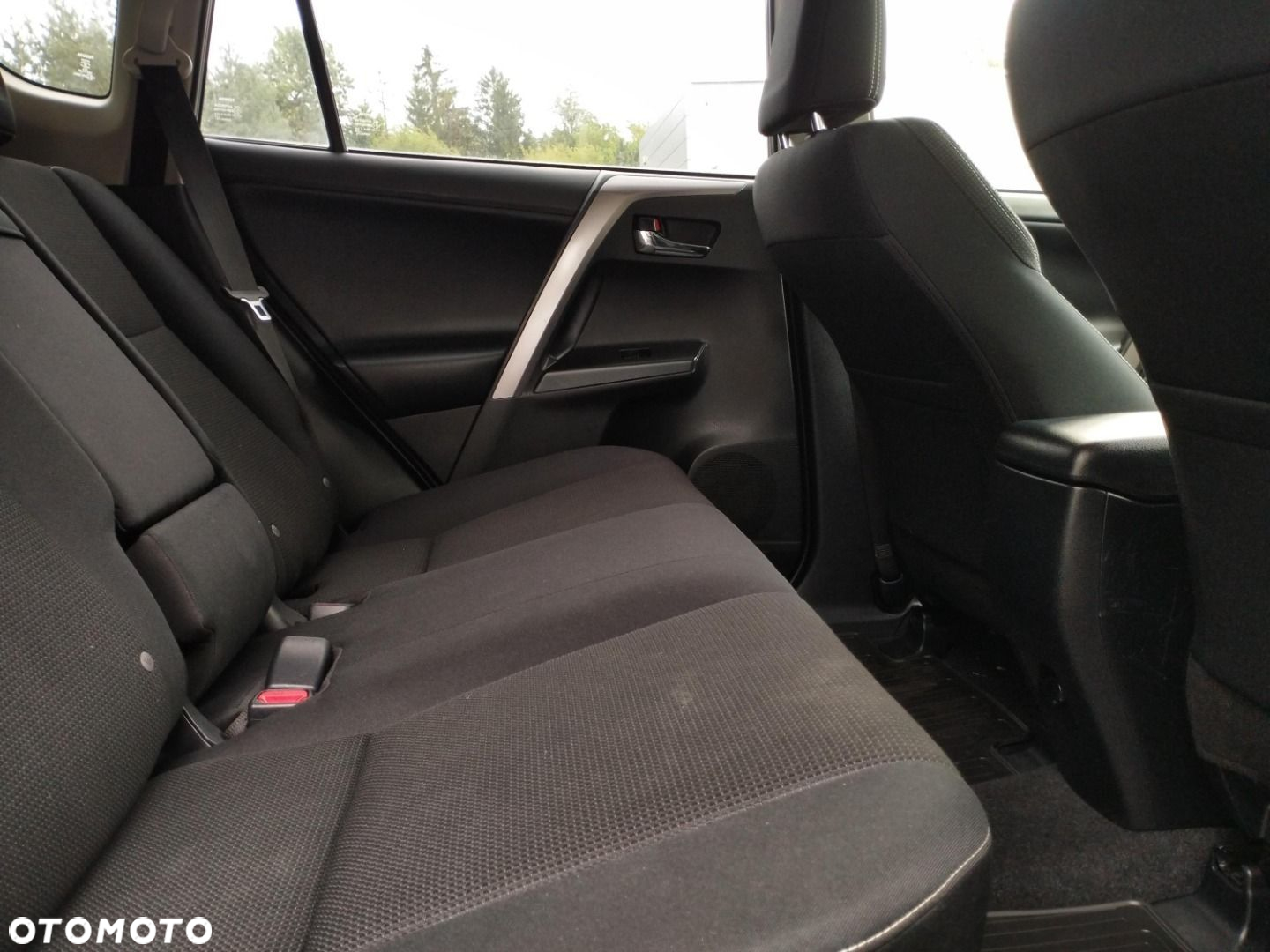 Toyota RAV4 - 10