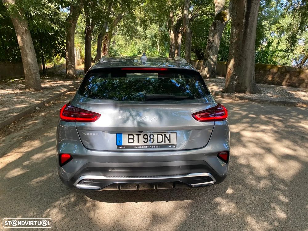 Kia XCeed 1.0 T-GDI Dynamic — fotografia 32