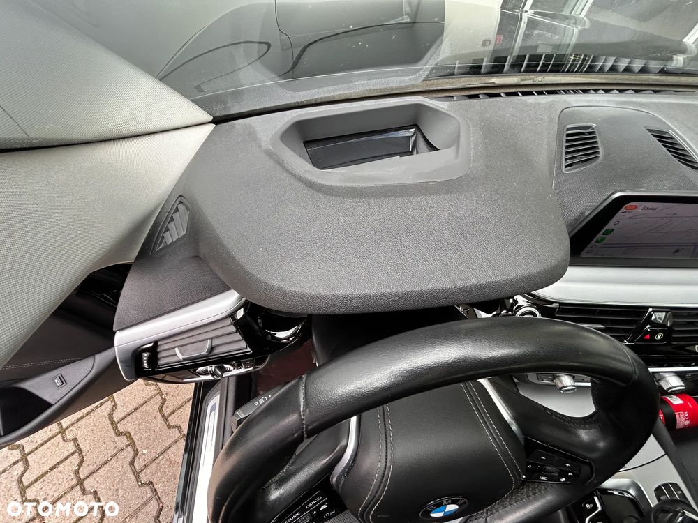 BMW Seria 5 520d xDrive MHEV - 18
