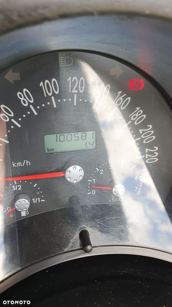 Volkswagen New Beetle Cabriolet 1.6 Freestyle - 9