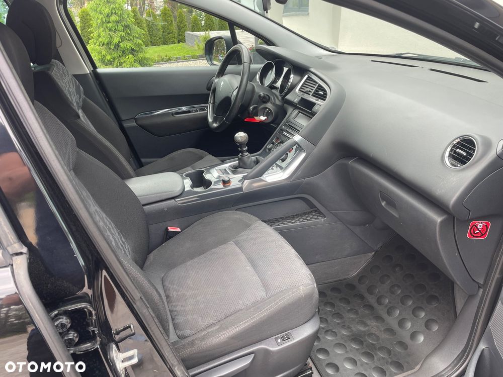 Peugeot 3008 1.6 HDi Premium - 16