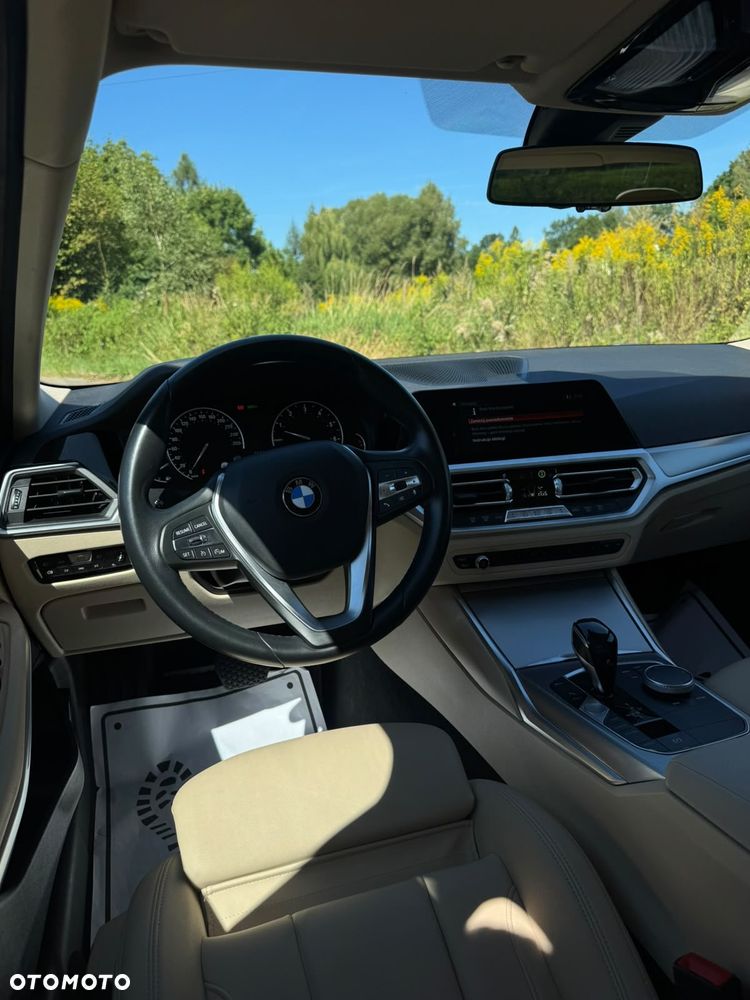 BMW Seria 3 320i GPF Sport Line - 33