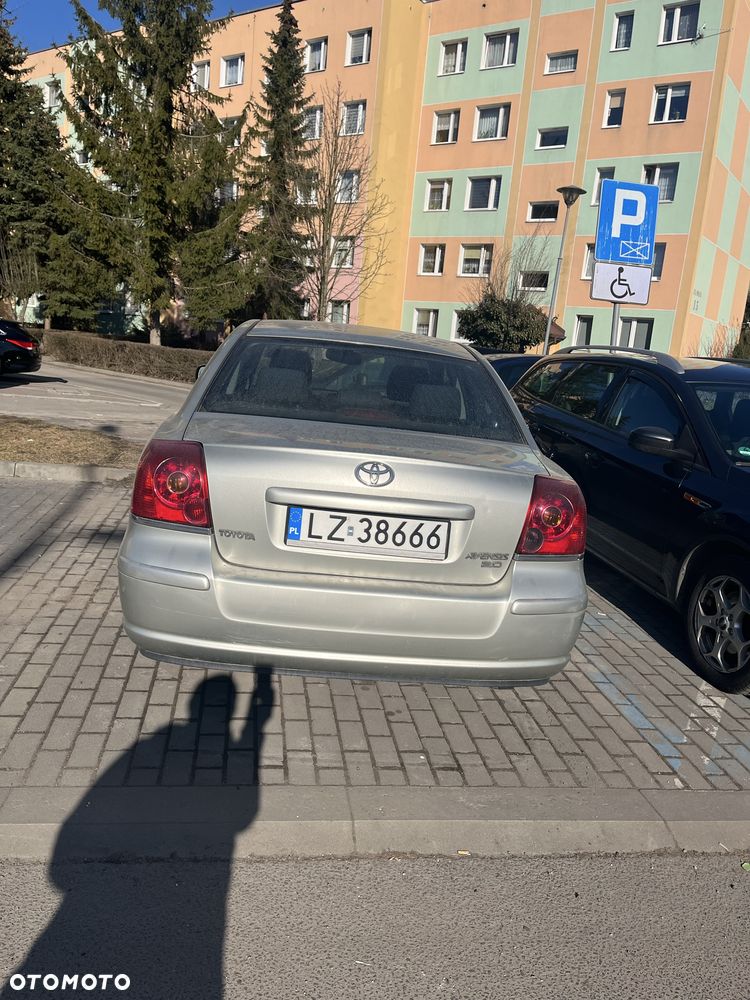 Toyota Avensis - 5