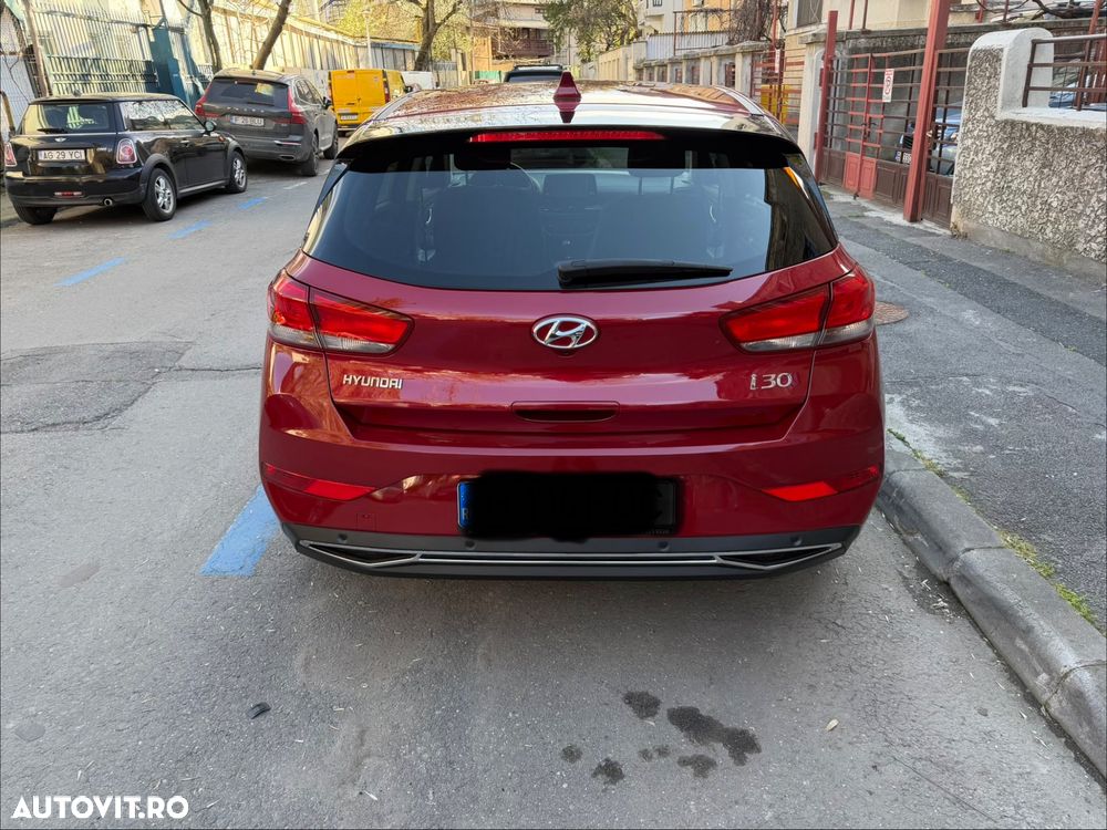 Hyundai i30 1.5 110CP M/T Highway - 2