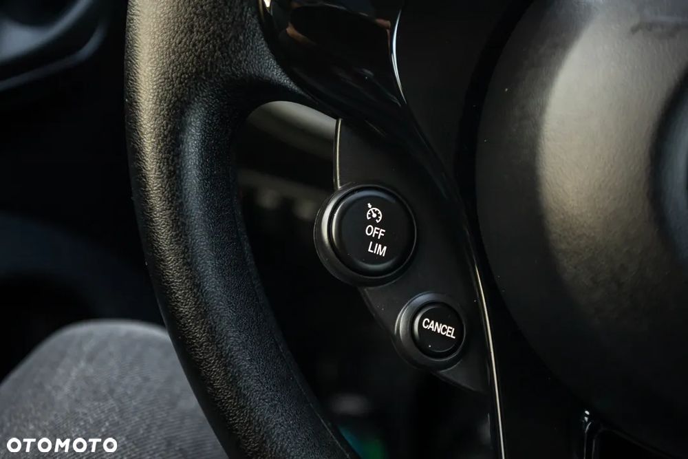 Smart Forfour EQ - 28