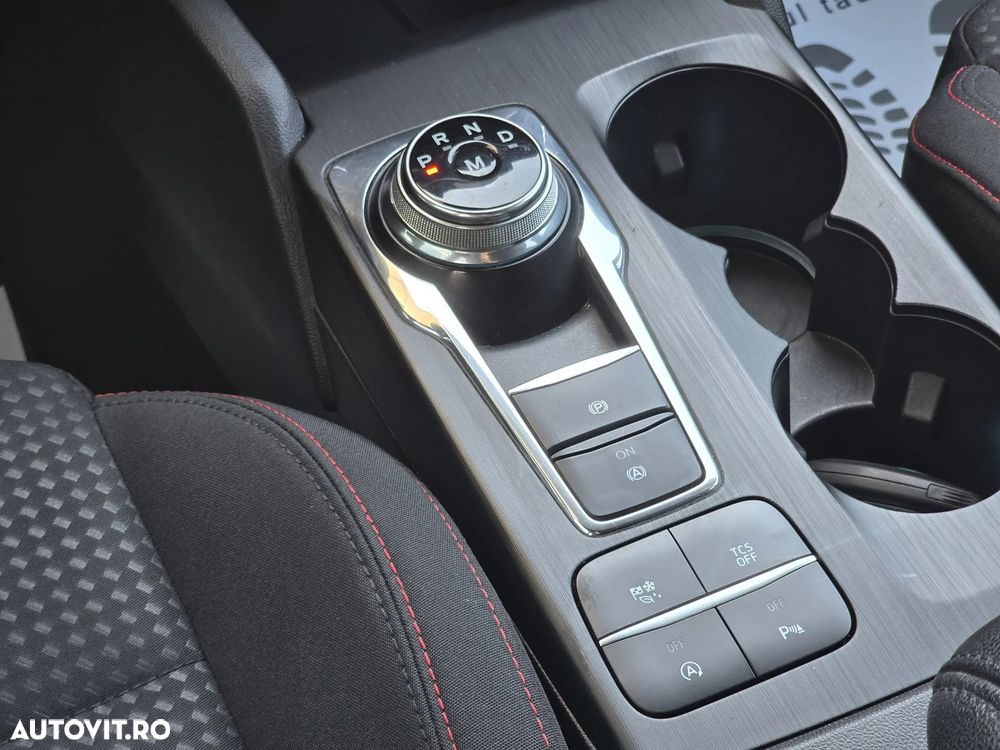 Ford Focus 1.5 EcoBoost ST-Line - 29