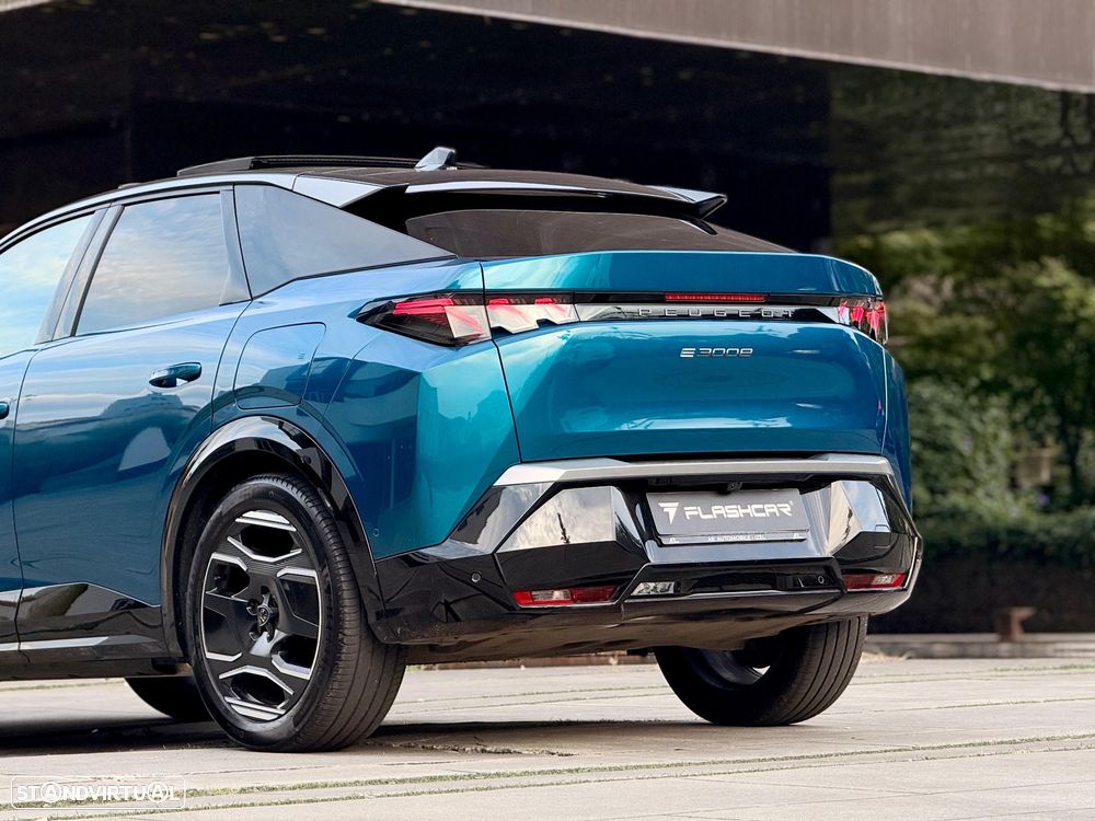 Peugeot E-3008 73 kWh GT - 27