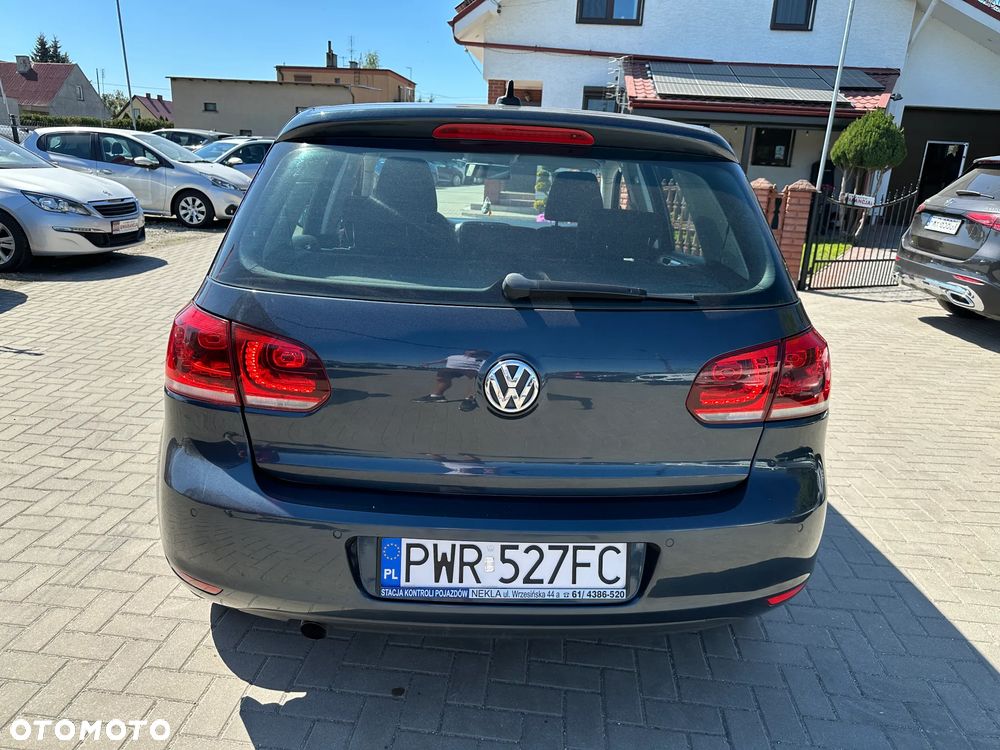 Volkswagen Golf - 32