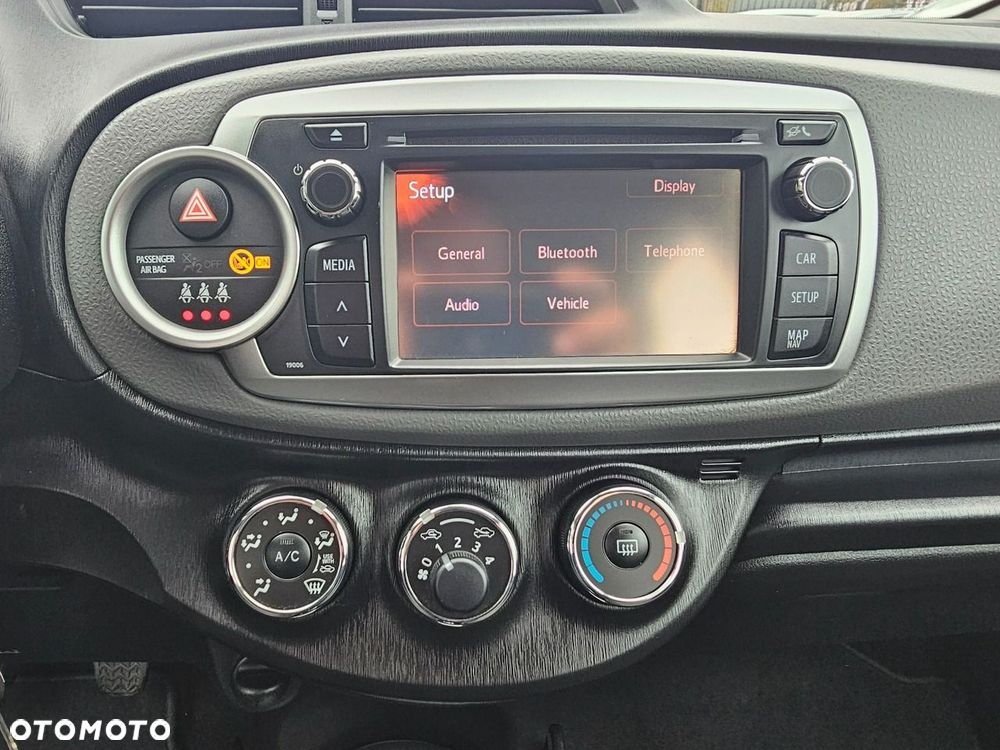 Toyota Yaris - 21