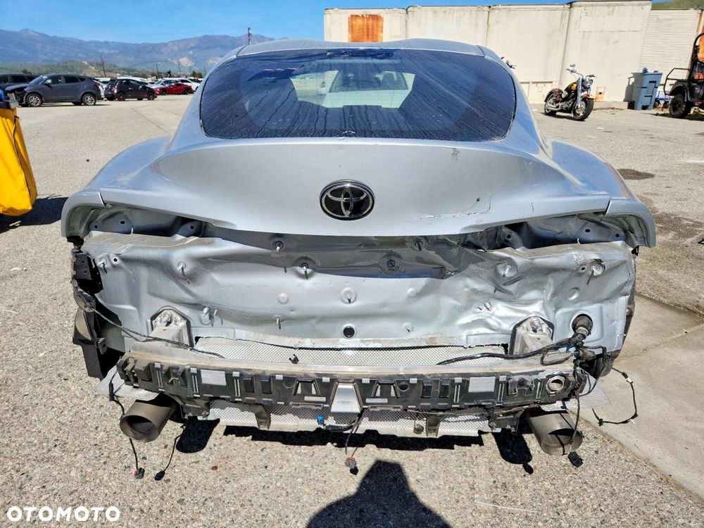 Toyota Supra - 7
