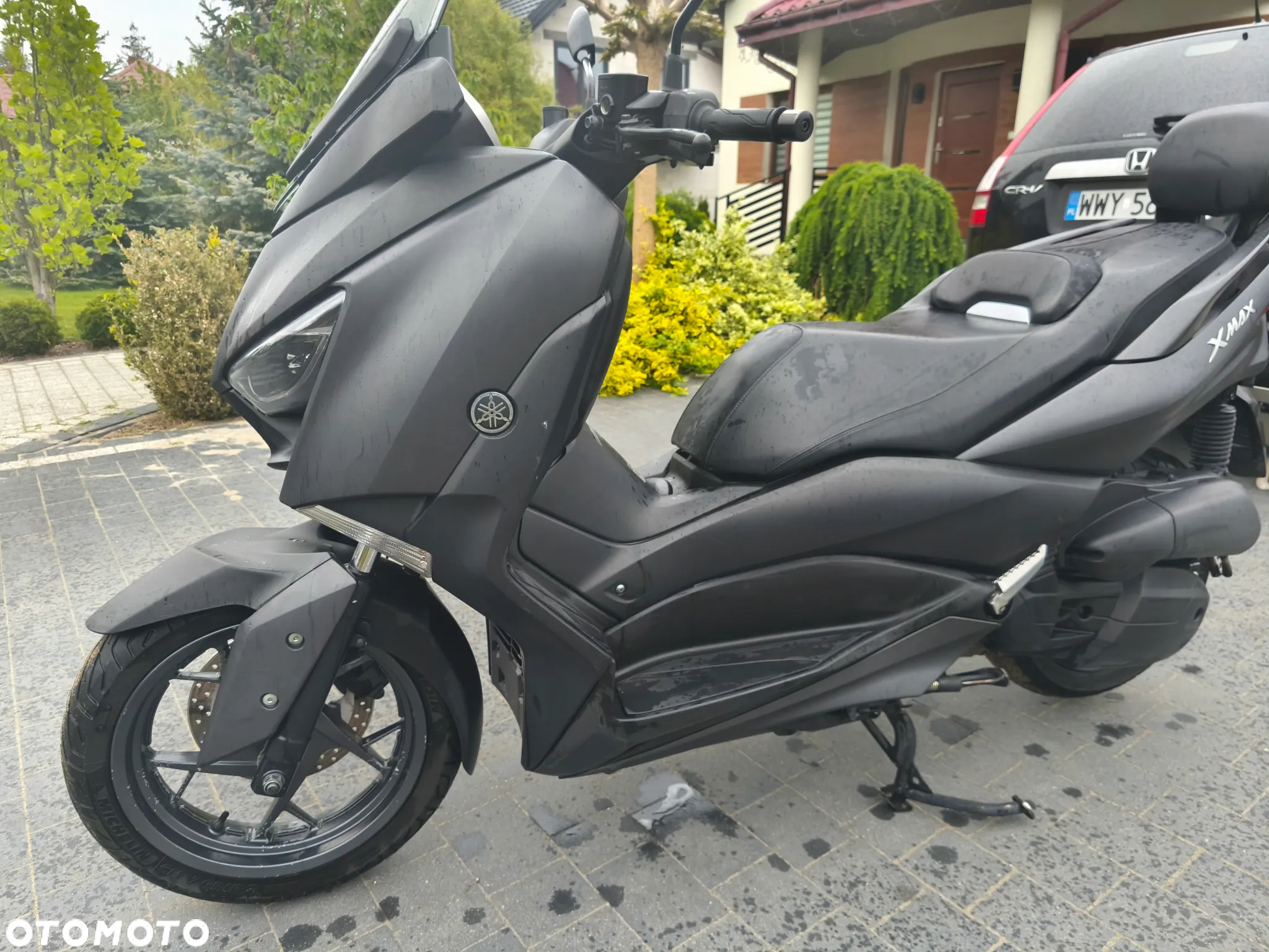 Yamaha X-max - 12