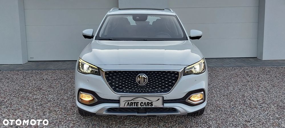 MG HS Hybrid+ - 16