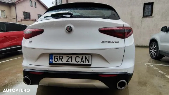 Alfa Romeo Stelvio 2.2 Diesel 16V AT8 Q4 Lusso - 5