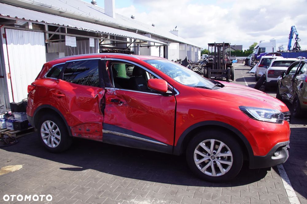 Auto na części - Renault Kadjar 1.2 TCE 131 KM H5F408 TL4 2017R Silnik Skrzynia Drzwi Maska Błotnik Zderzak Klapa Lampa Lusterko Klamka Szyba Deska Kokpit Sterownik Moduł Czujnik Licznik Wyświetlacz Panel Kierownica - 2