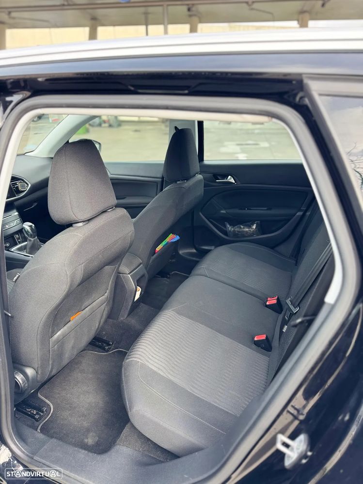 Peugeot 308 SW 1.6 BlueHDi Style - 16