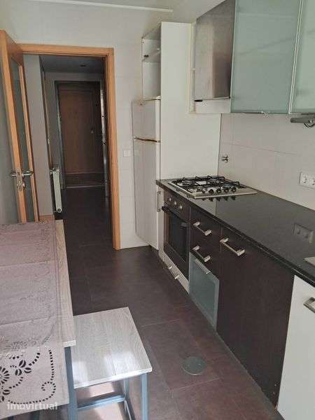 Arrendamento T1 nas Glicinias Aveiro - Grande imagem: 5/12