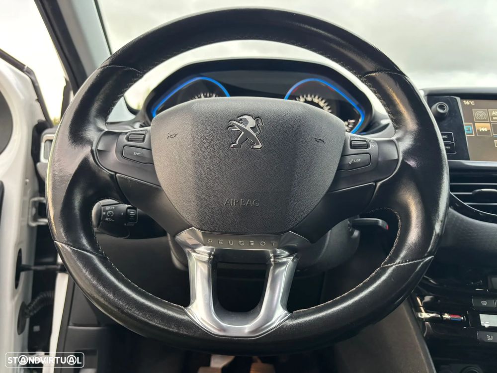 Peugeot 2008 PureTech 110 Stop&Start Allure - 25