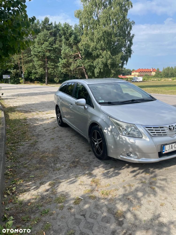 Toyota Avensis 2.0 D-4D Luna - 6
