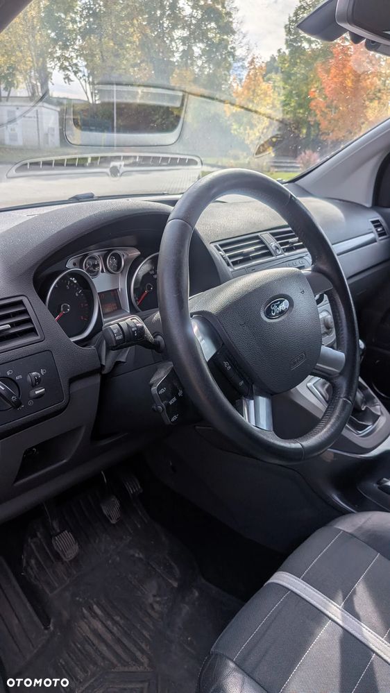 Ford Kuga - 6
