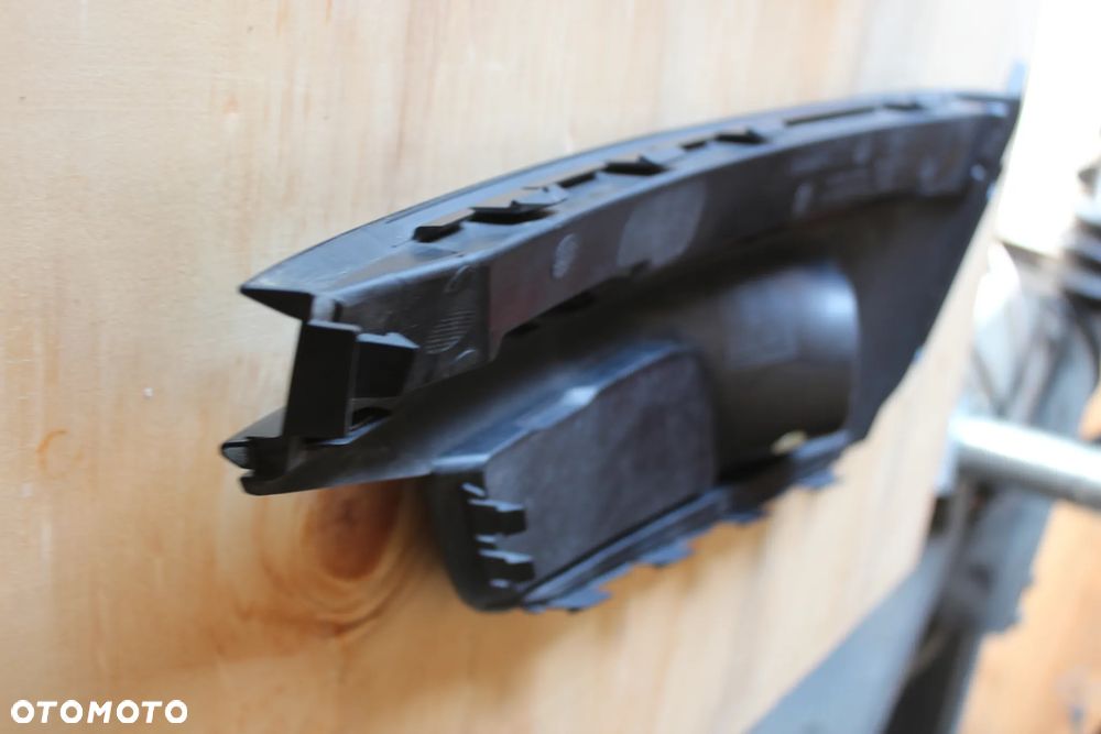 KRATKA ZDERZAKA LEWA AUDI A5 B9 S LINE 8W6807681G 2016 - 9