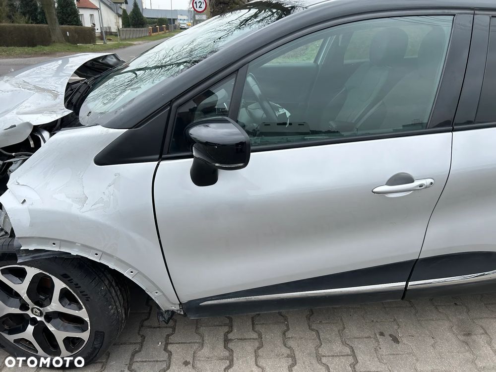 Renault Captur - 23