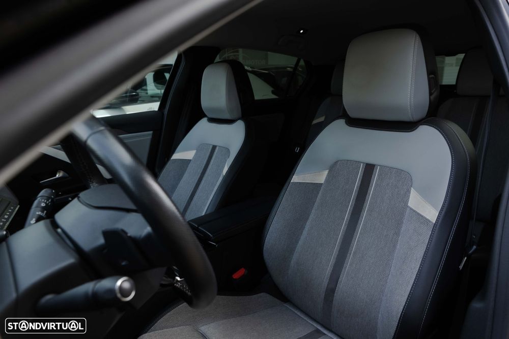 Opel Astra 1.5 D Elegance Aut. - 10