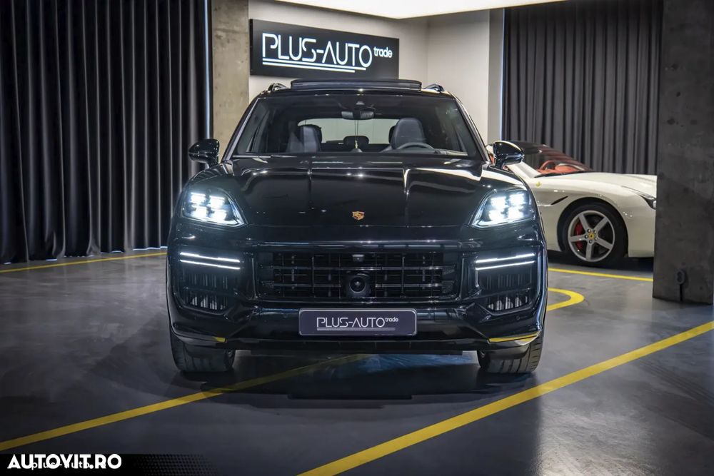 Porsche Cayenne Turbo E-Hybrid - 36
