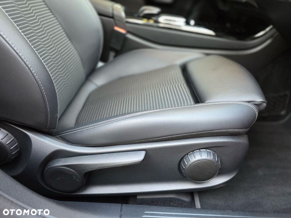 Mercedes-Benz Klasa A 180 7G-DCT - 10