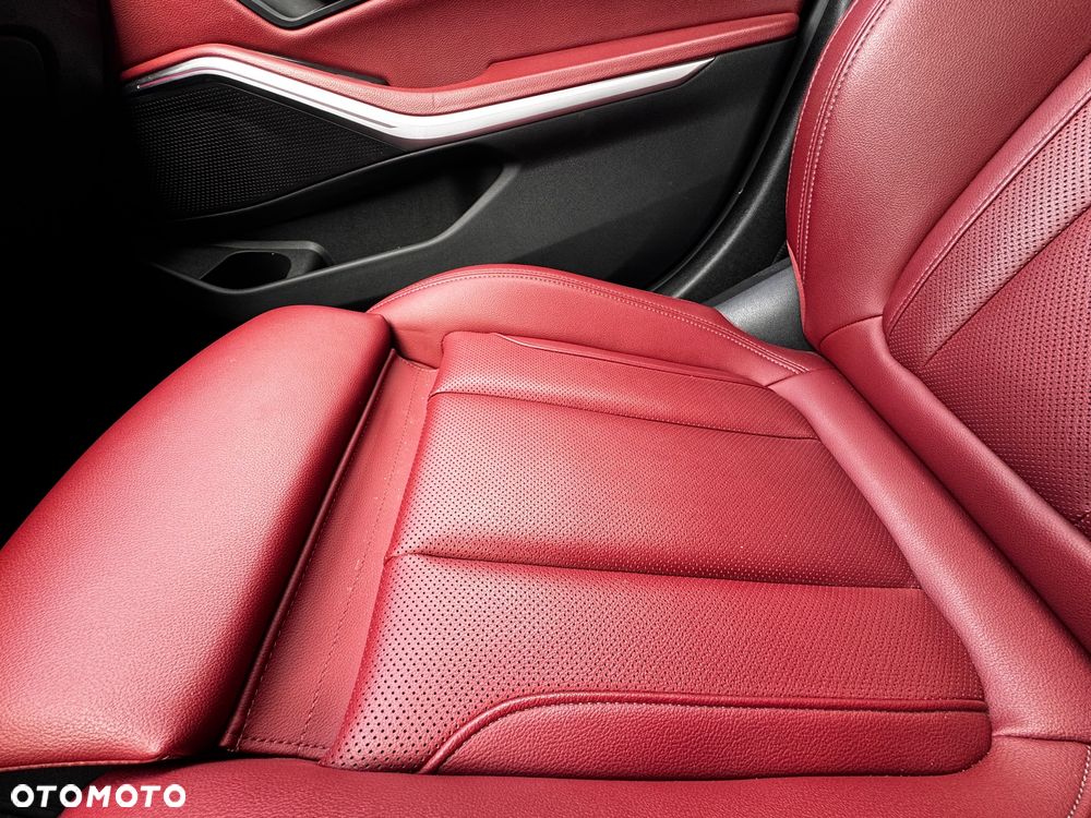 BMW Seria 3 318i Luxury Line sport - 23