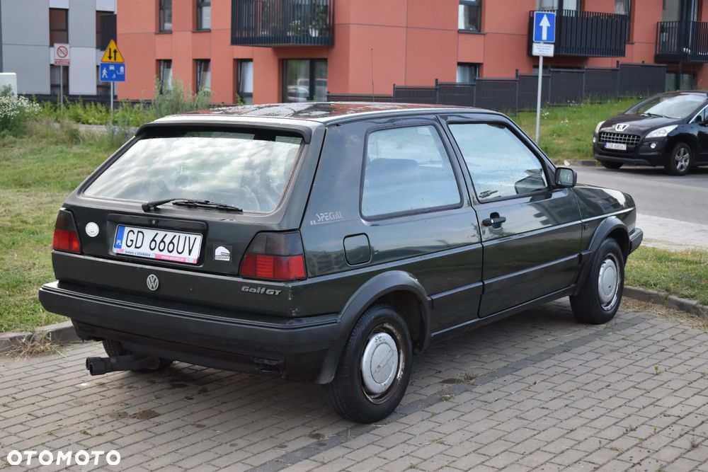 Volkswagen Golf 1.8 GT Special - 5