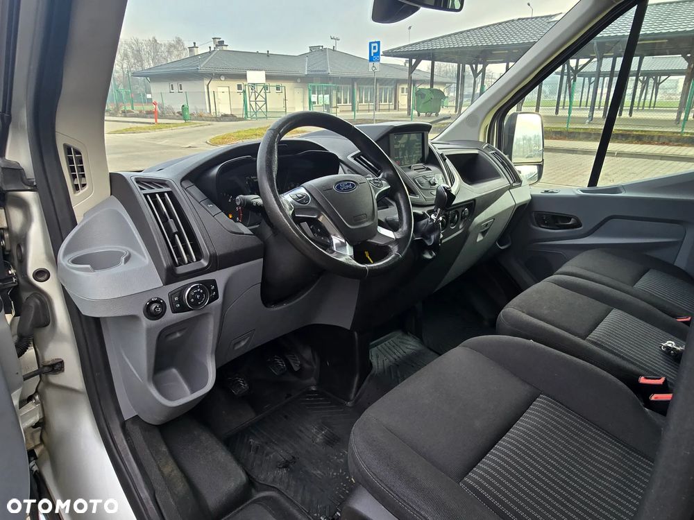 Ford Transit - 11