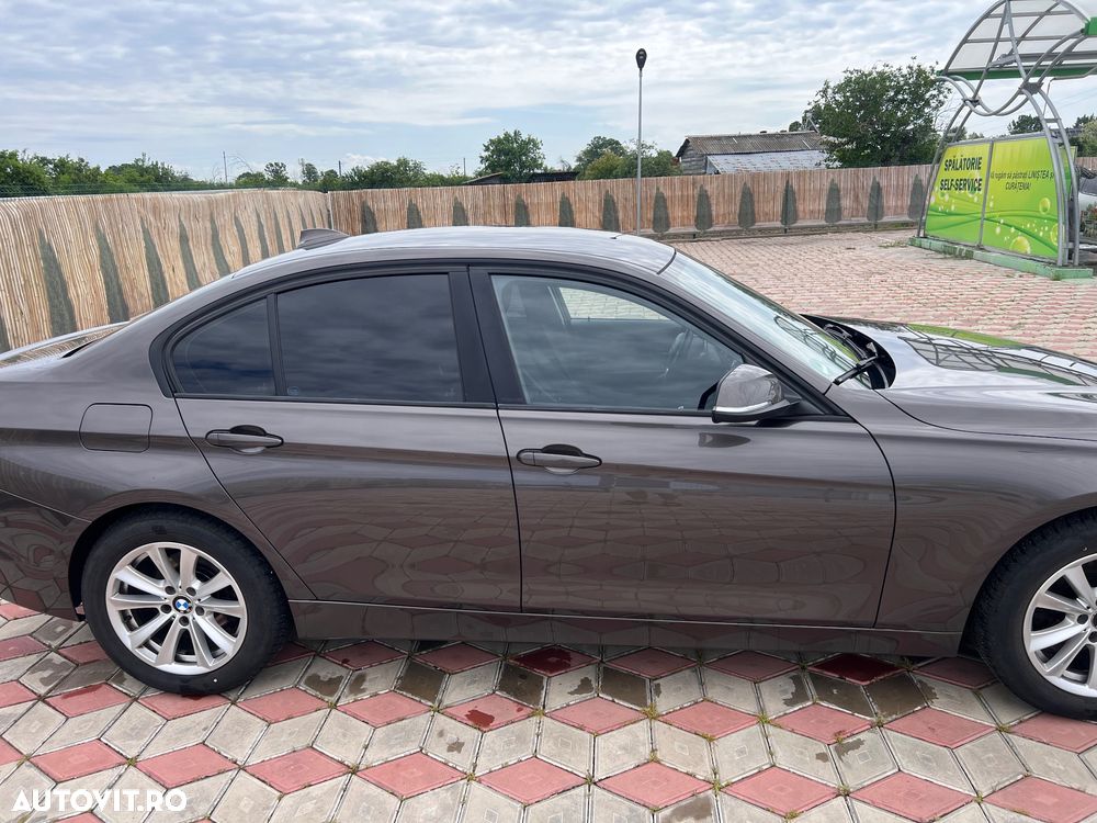 BMW Seria 3 316d Aut. Modern Line - 4