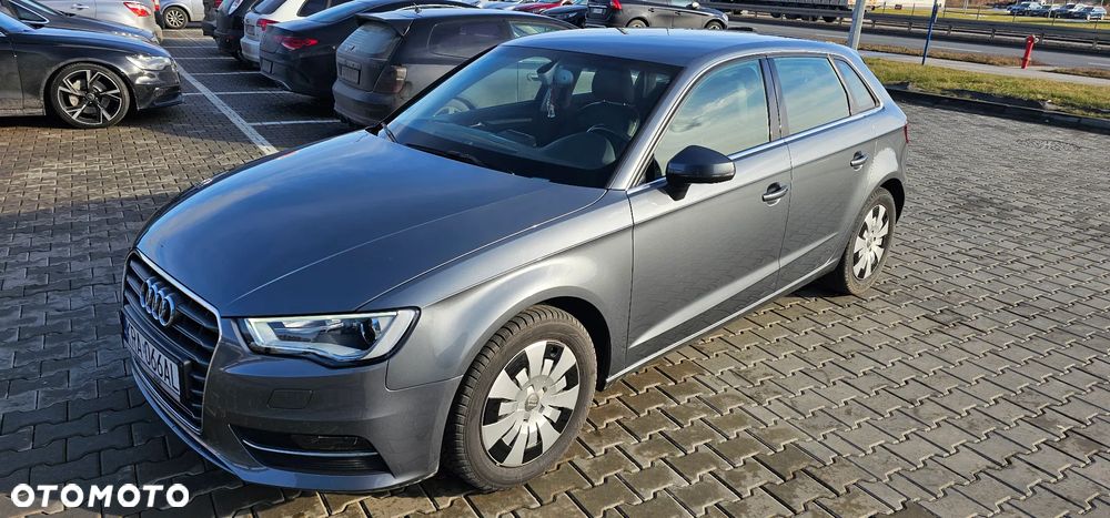 Audi A3 Sportback 2.0 TDI Ambiente - 5