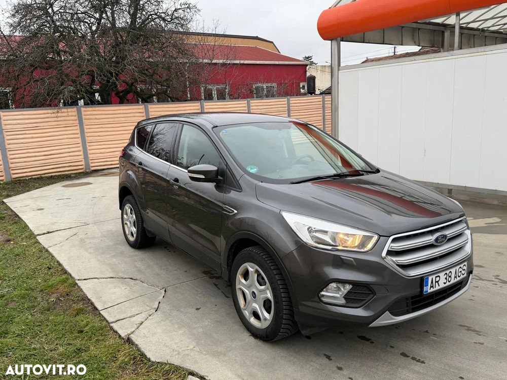 Ford Kuga - 3