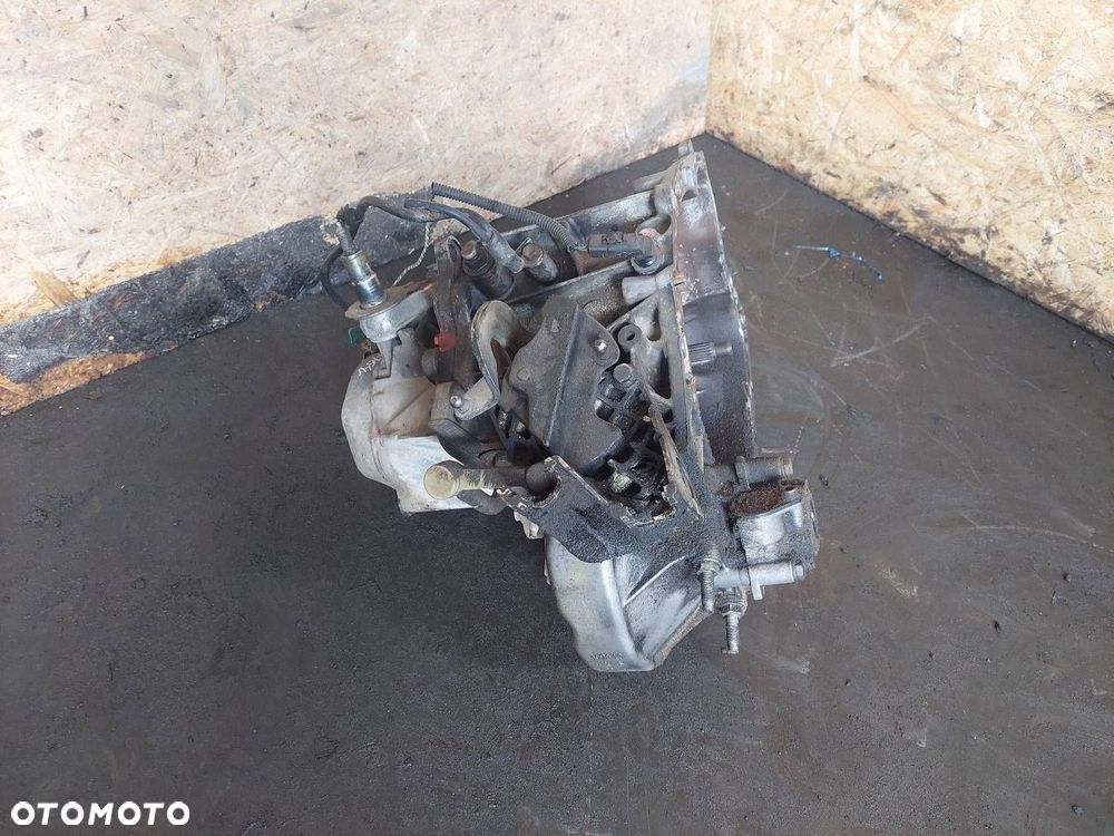 SKRZYNIA BIEGÓW PEUGEOT 307 I 2.0 HDI MANUAL 5 BIEGÓW 20DM39 ID: 237062 - 4