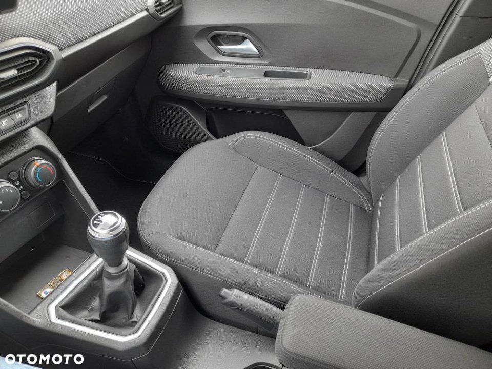Dacia Sandero - 24