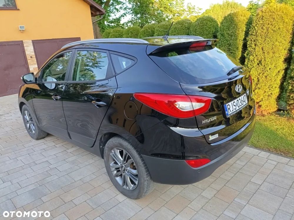 Hyundai ix35 1.6 2WD Fifa World Cup Edition - 5