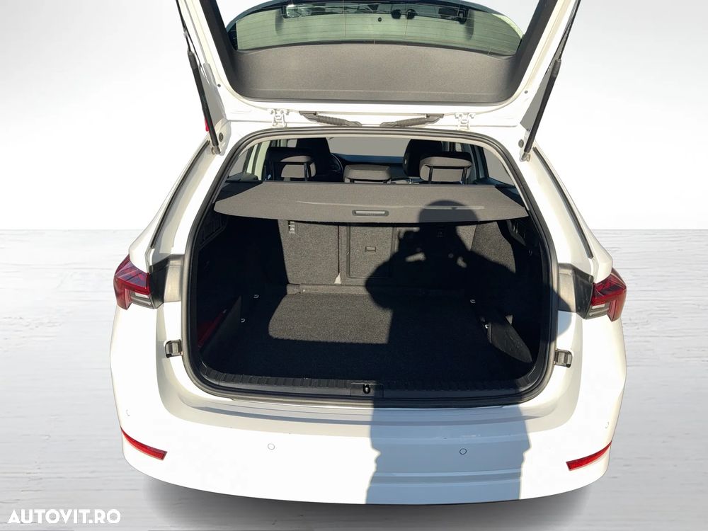 Skoda Octavia 2.0 TDI DSG Ambition - 11