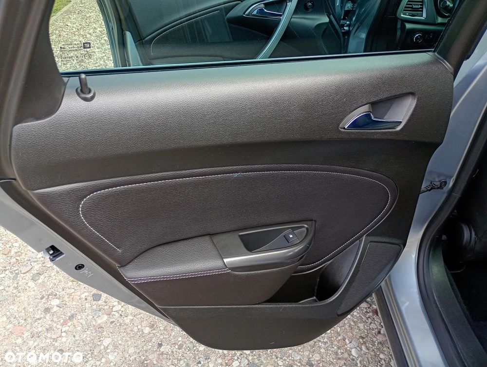 Opel Astra - 16