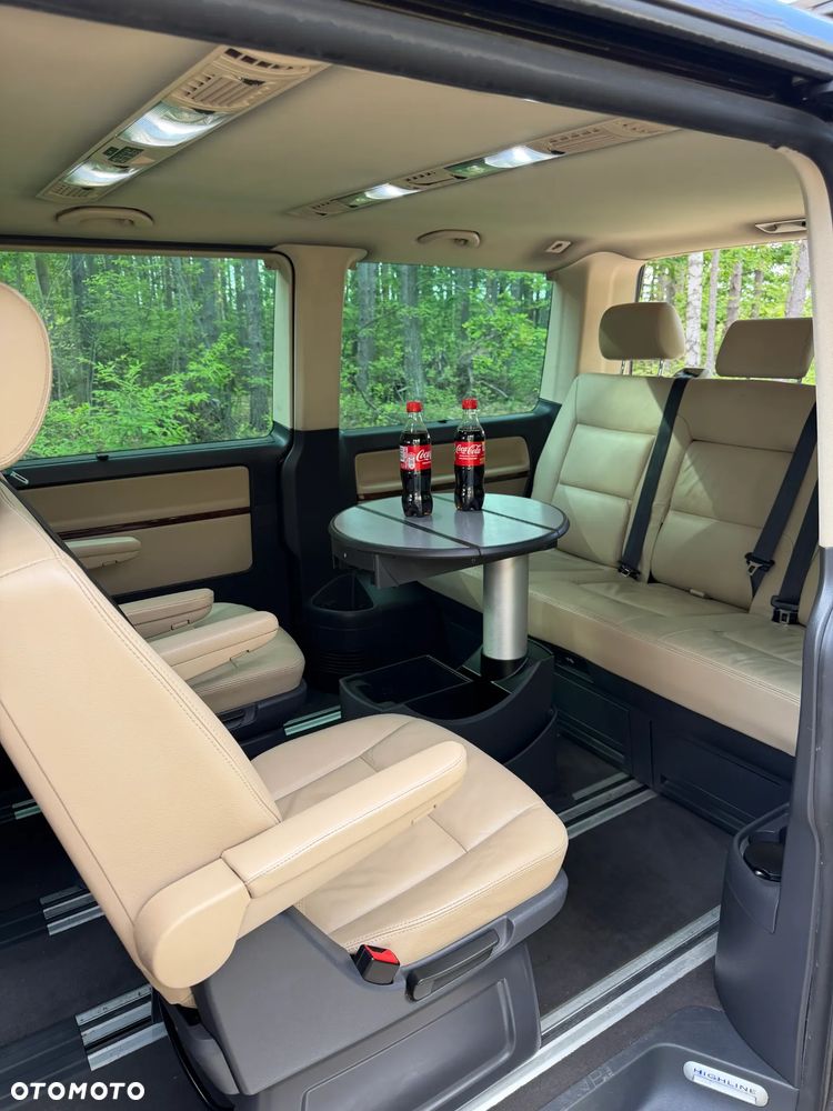 Volkswagen Multivan - 26