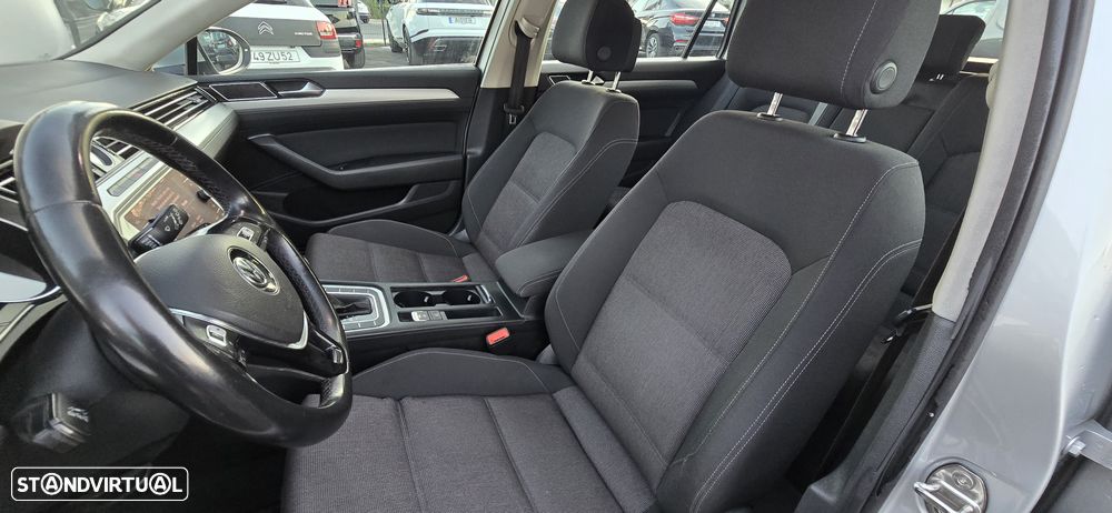 VW Passat Variant 2.0 TDi Business Package DSG - 6