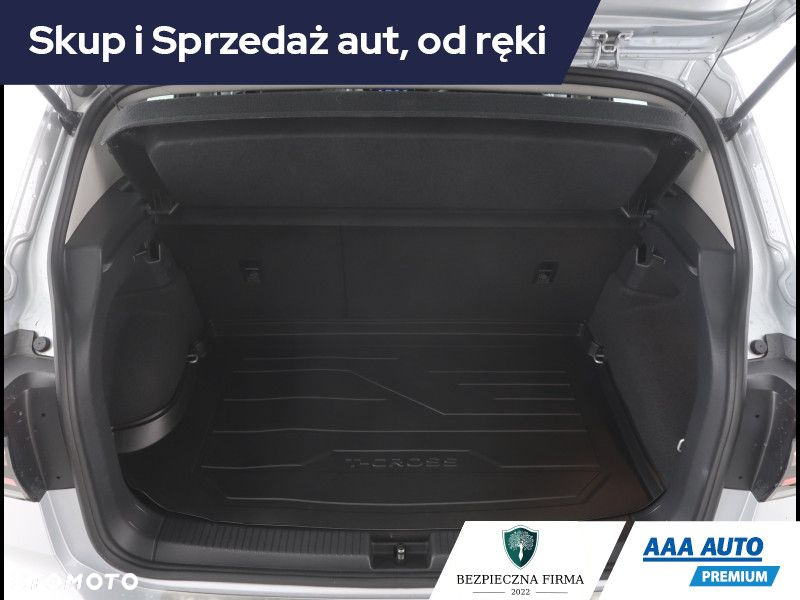 Volkswagen T-Cross - 15