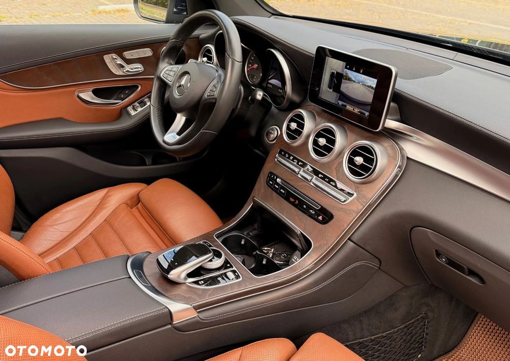 Mercedes-Benz GLC - 18